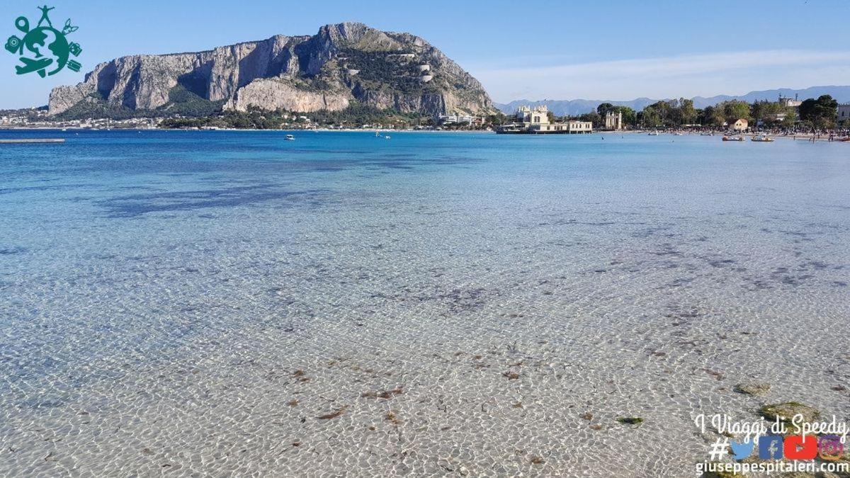 Trentuno Mondello Apartments Eksteriør bilde